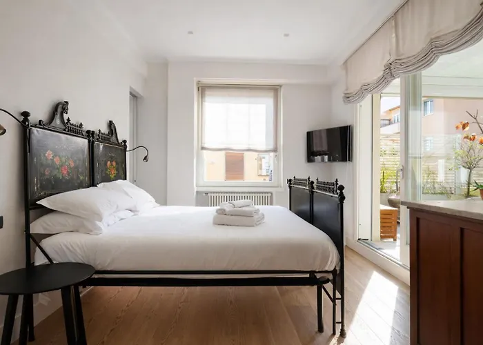 Апартаменты Elegantis Terrazze Al Vaticano - Your Chic Retreat In Рим
