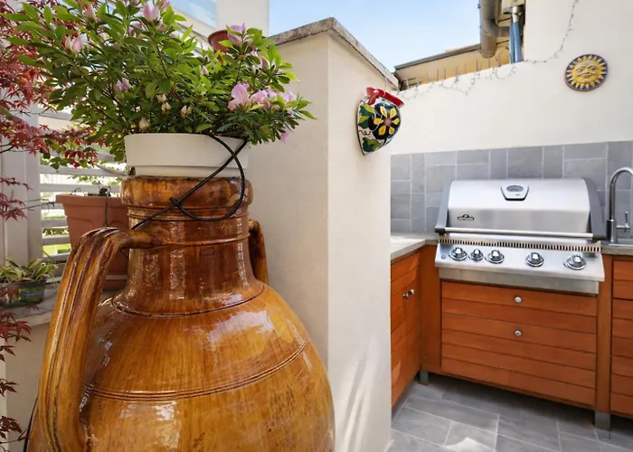 Апартаменты Elegantis Terrazze Al Vaticano - Your Chic Retreat In Рим