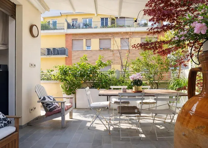 Апартаменты Elegantis Terrazze Al Vaticano - Your Chic Retreat In Рим